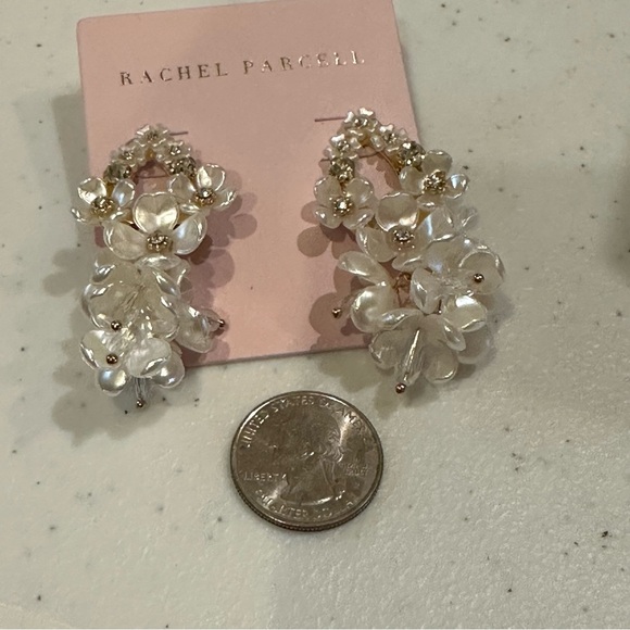 NWT Rachel Parcell Earrings iridescent white flowers w/ cubic zirconia crystals - Picture 9 of 11